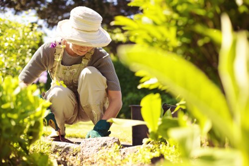 Crews Hill gardeners maintaining hedges and garden borders